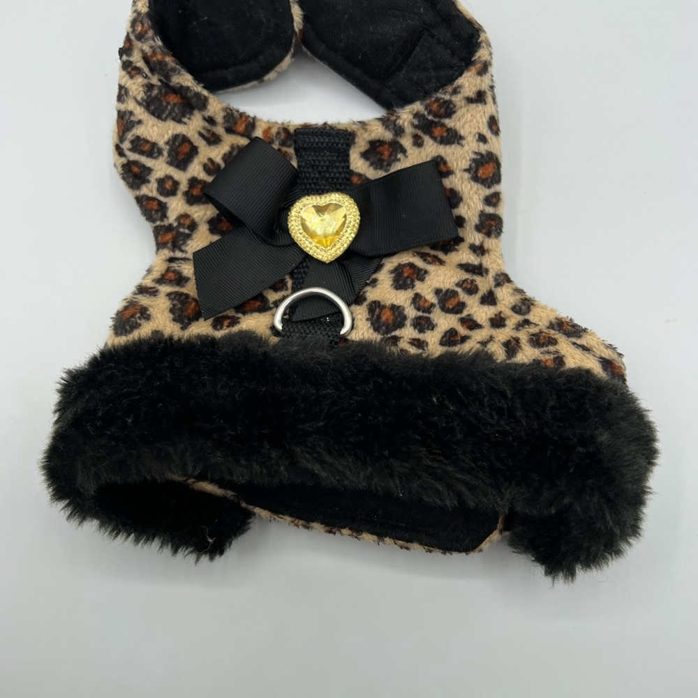 ⸻

🐾 Smoochie Pooch Leopard Print Dog Harness – XS